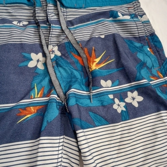 Mossimo Men's Floral Striped Swimsuit Beach Beachy Vacation Summer Blue Sz 32 - Picture 9 of 9